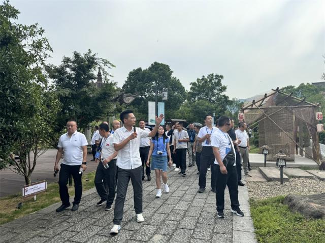 湖北干部培训班前往杭州径山村参观学习浙江乡村振兴经验  第3张