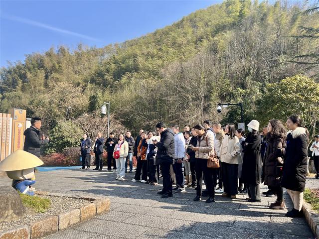 四川省东西部协作干部培训班走进小古城村与径山村，探寻乡村振兴发展新路径  第1张